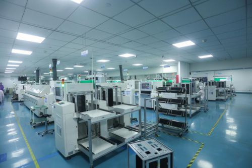 云漢芯城 雙項(xiàng)大獎(jiǎng)?wù)蔑@數(shù)字化建設(shè)硬實(shí)力，技術(shù)服務(wù)鑄就產(chǎn)業(yè)新標(biāo)桿